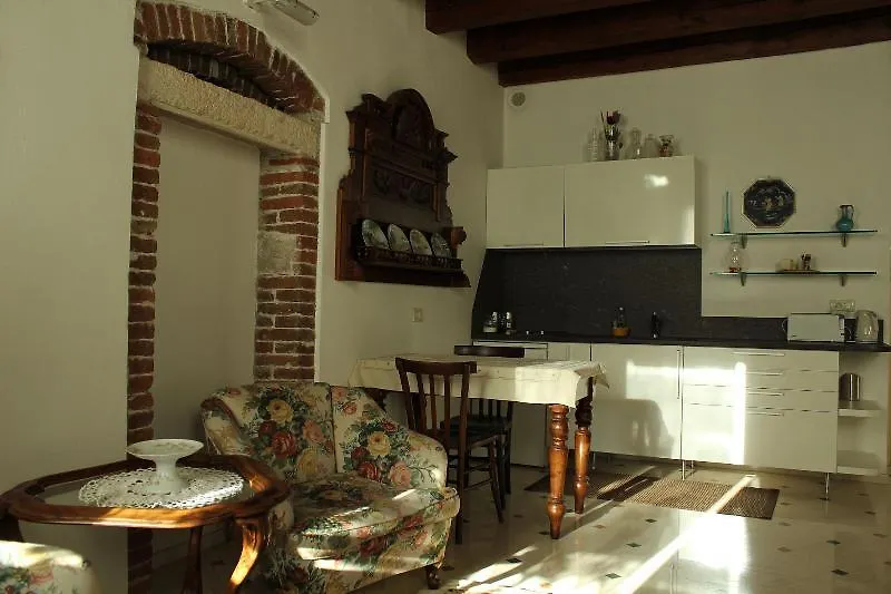 Residenza Carducci Centro Storico Apartment Verona