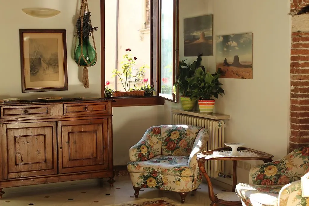 Residenza Carducci Centro Storico Apartment Verona Italy