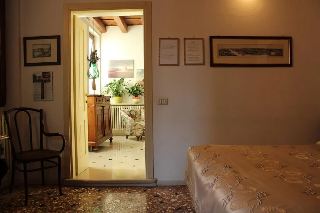 Residenza Carducci Centro Storico Apartment Verona 0*,  Italy